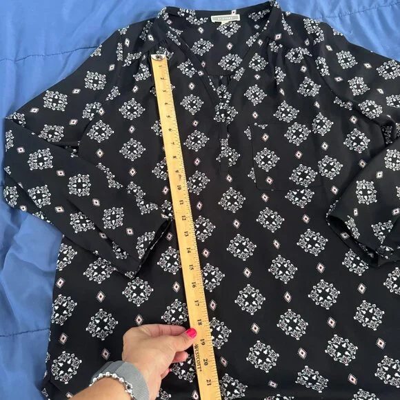 🔥 4 for $20 DEAL 🔥 Pleione Black Printed Blouse Size M - Picture 6 of 9